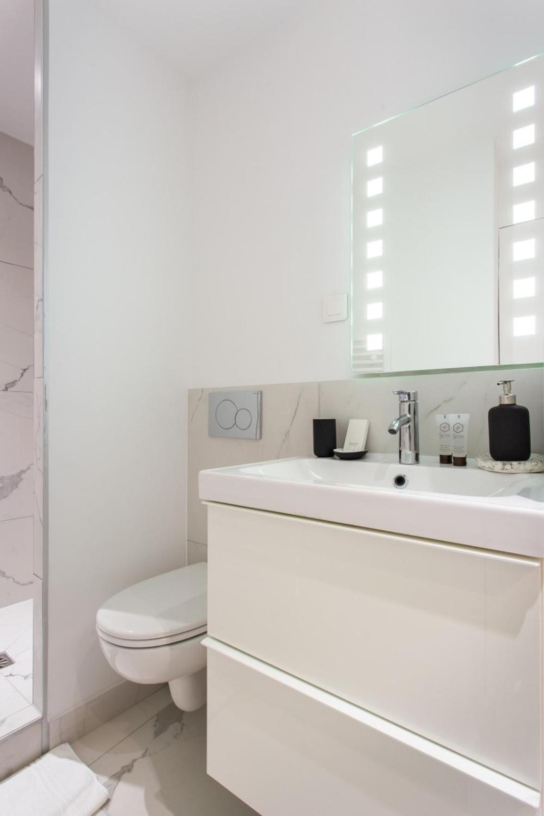 Charming Studio - 1Bd-2P - Batignolles Париж Екстериор снимка